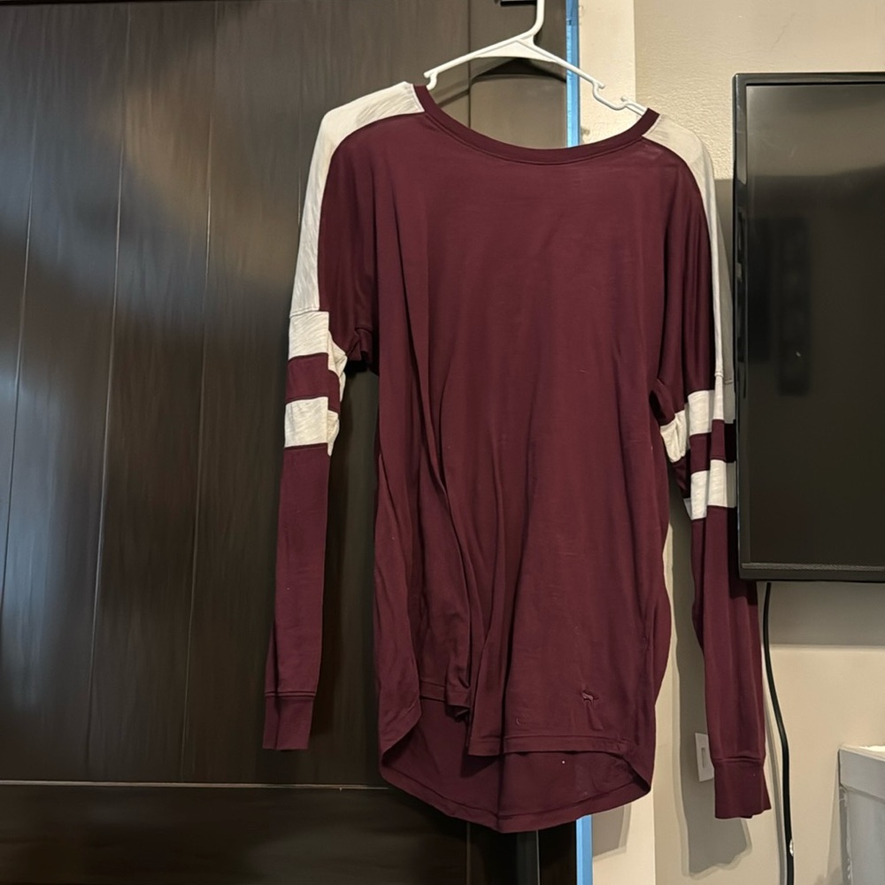 Victoria’s Secret PINK long sleeved shirt in size small